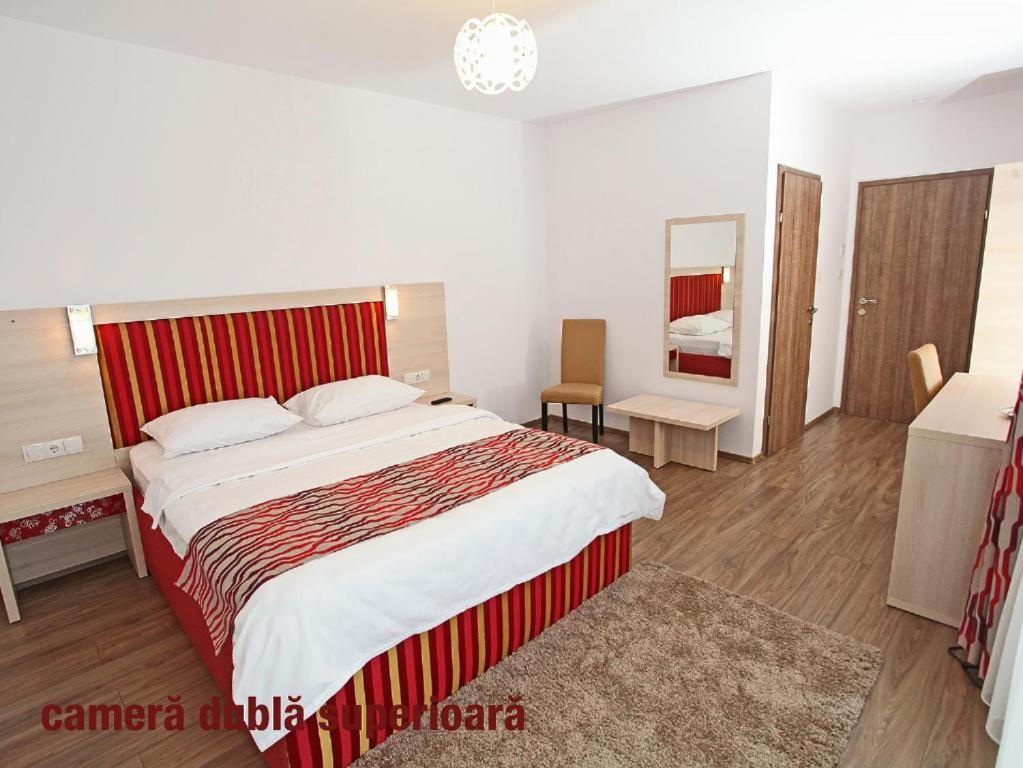 Pension Mora Клуж-Напока Екстер'єр фото